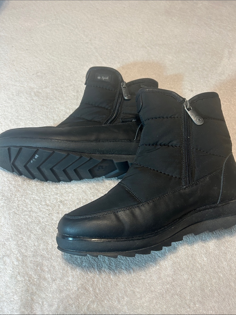 Woman’s thinsulate Black Winter Ankle Boots